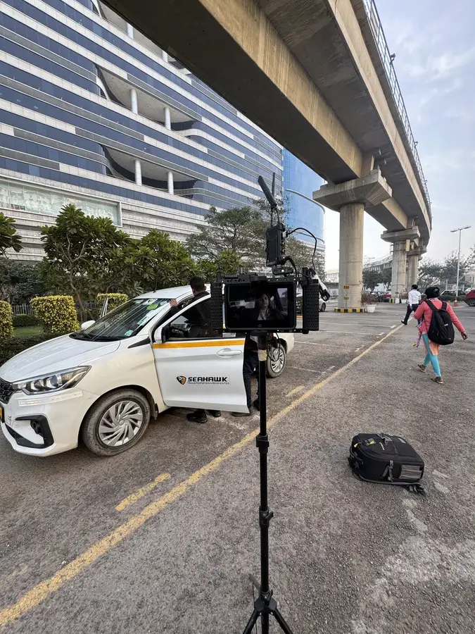Behind the scenes: Car rig, under the metro line
