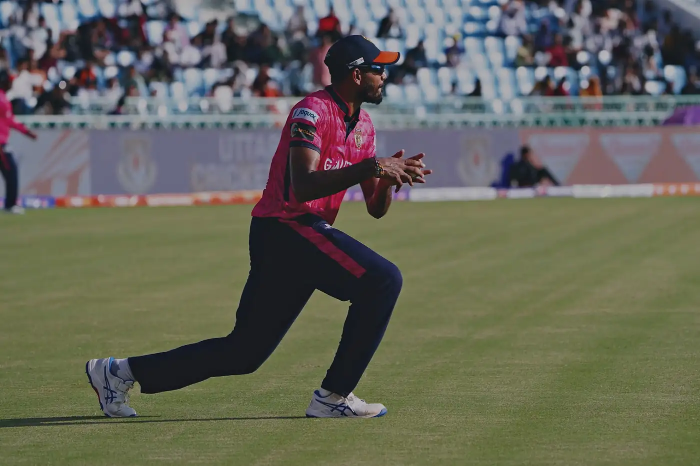 Safe hands · Gorakhpur vs Lucknow